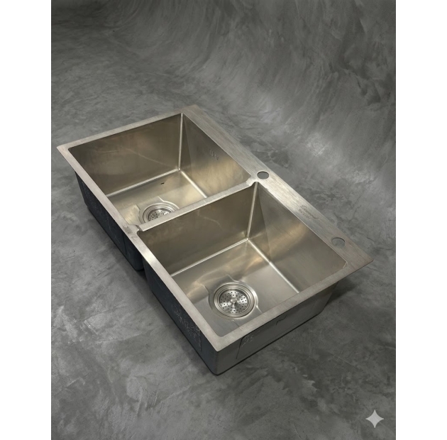 Chậu Rửa Chén 2 Hộc Inox 304 KT 82x45cm LUSENTER (BRC36)