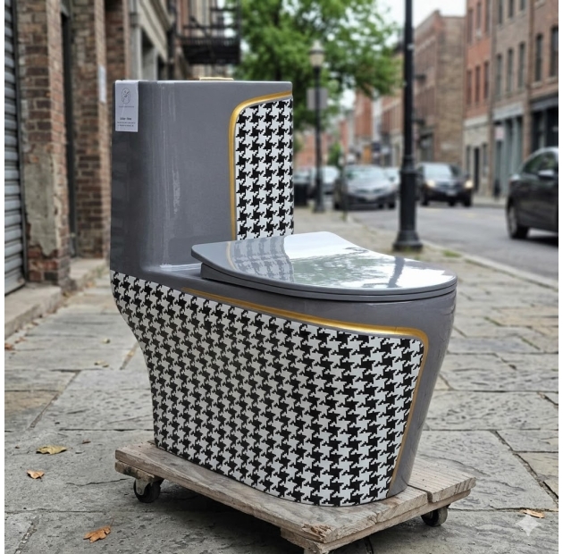 Bồn Cầu Một Khối Xám Họa Tiết Caro Đen LUSENTER (BCMK20)